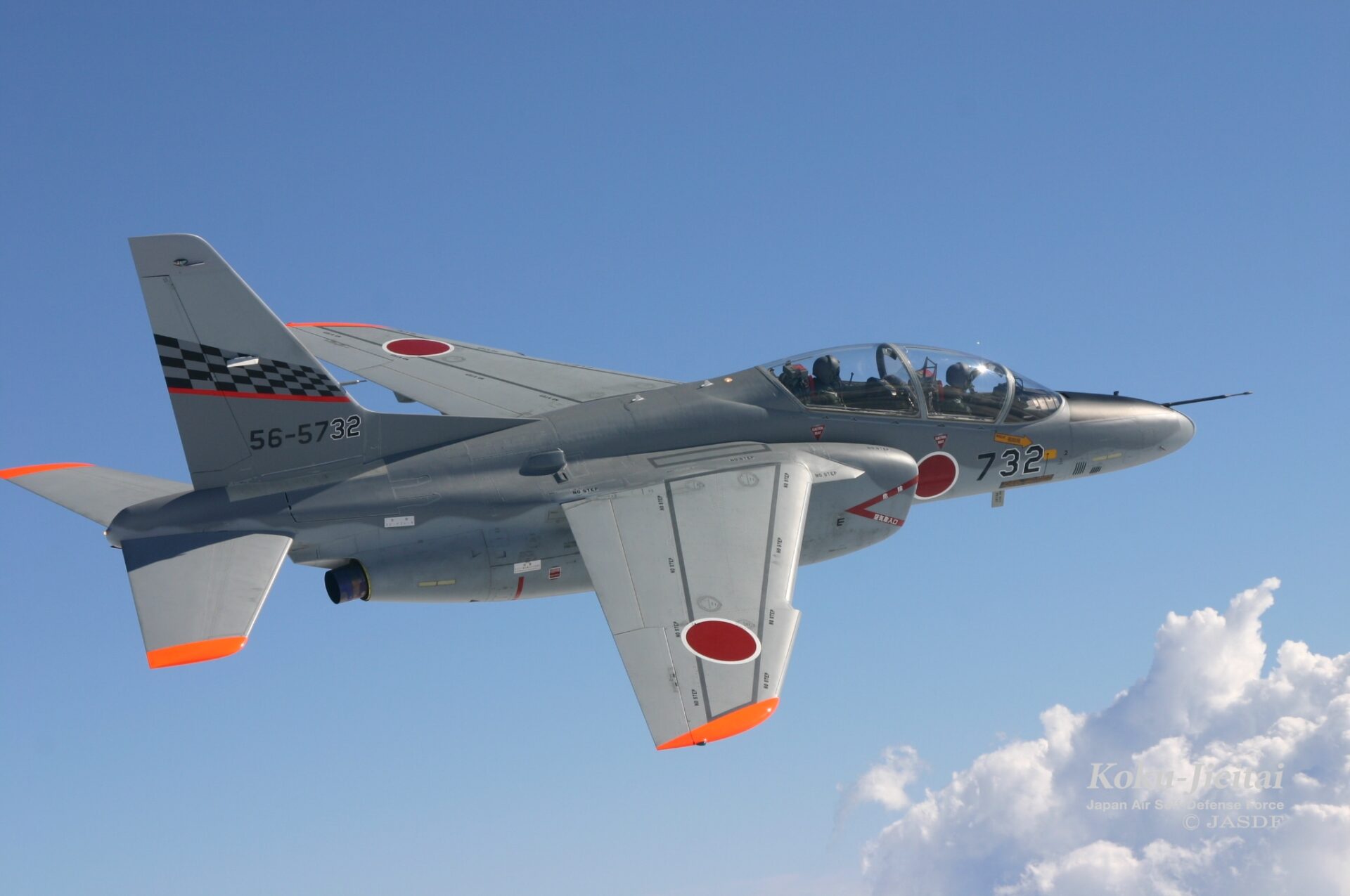 川崎 T-4 航空自衛隊
